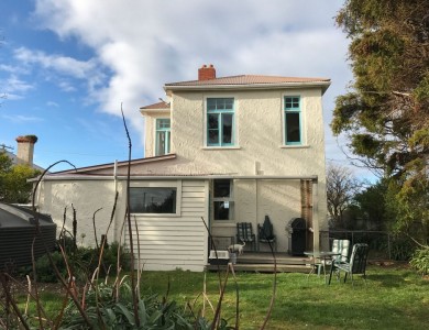 <p>Back of Fantail House</p>